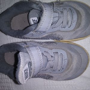 Toddler sneakers for boys.